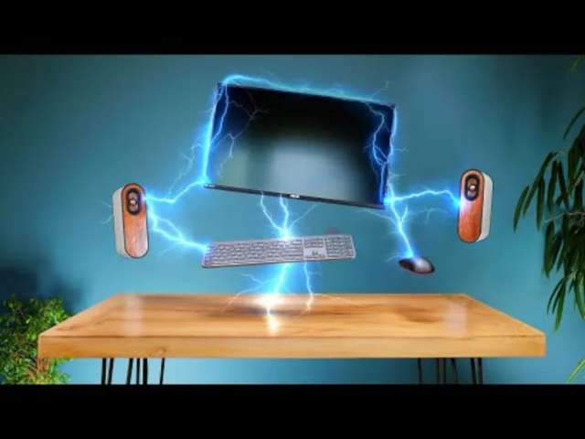 Un youtuber llamado Perks creó un escritorio que recarga dispositivos electrónicos de manera inalámbrica,
